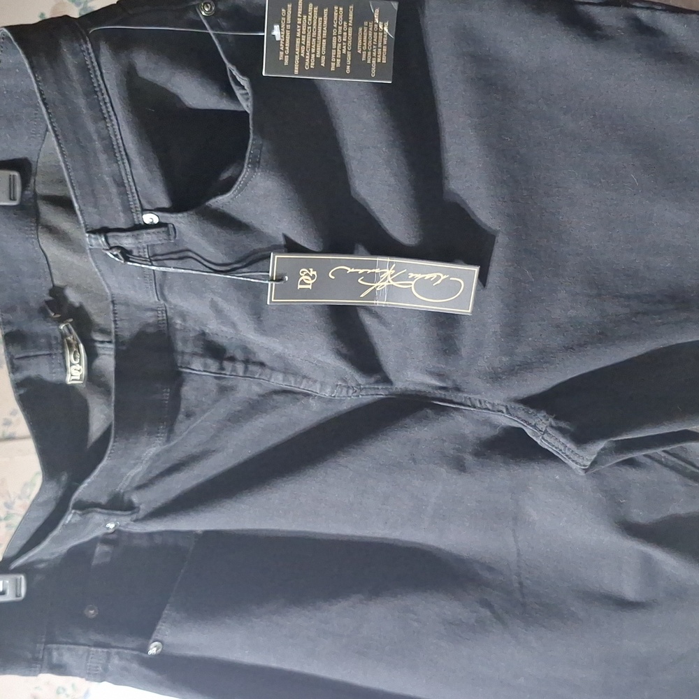 DG2 by Diane Gilman Black Straight Leg Jeans